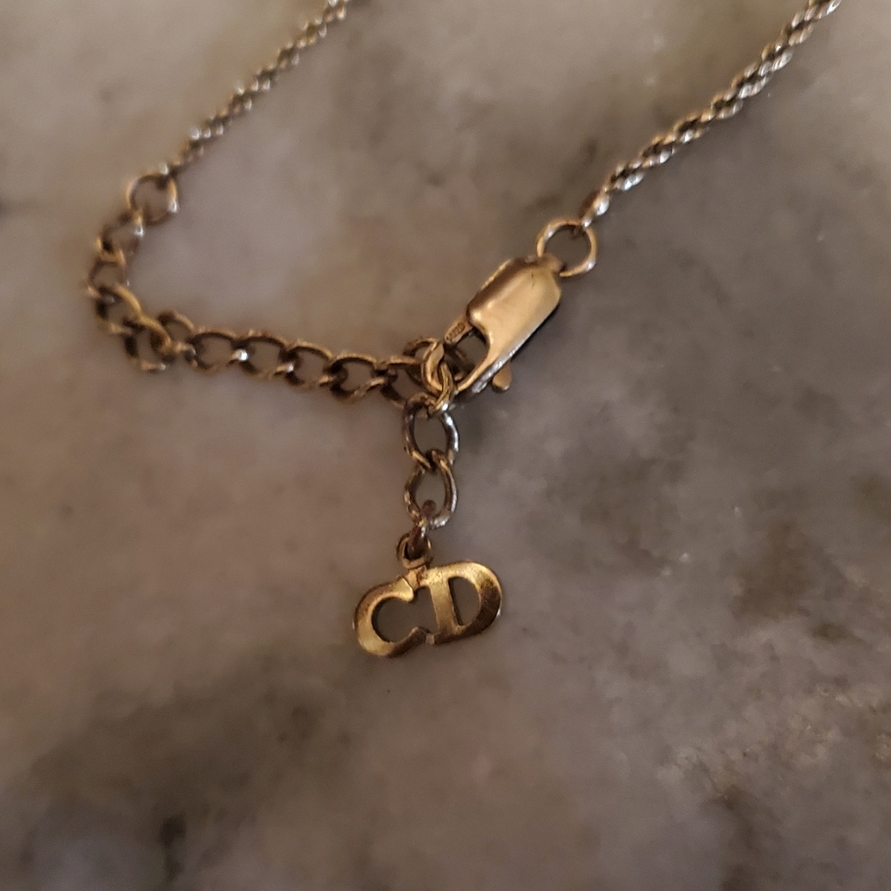 Christian Dior Gold Plated Queen 2 Crystals Heart Pendant/Wristlet /Scarf⚜️❤️⚜️ - Picture 8 of 9